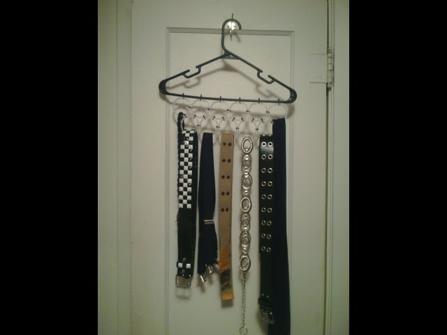 A simple way to organize your belts and scarves!