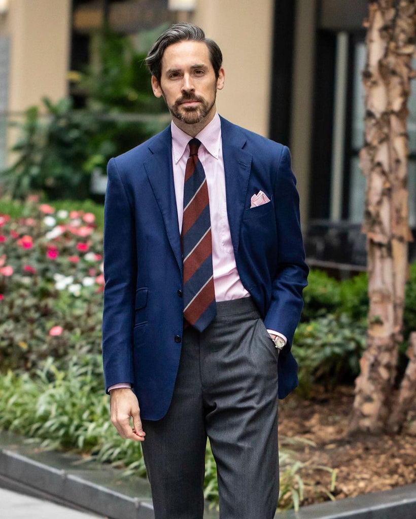 How To Dress Like Jonathan Sigmon