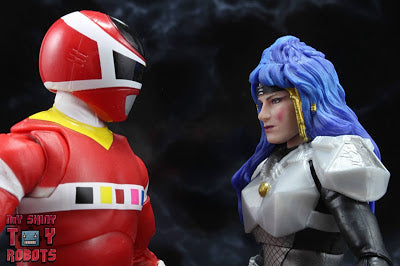 Toybox REVIEW: Power Rangers Lightning Collection In Space Red Ranger vs Astronema